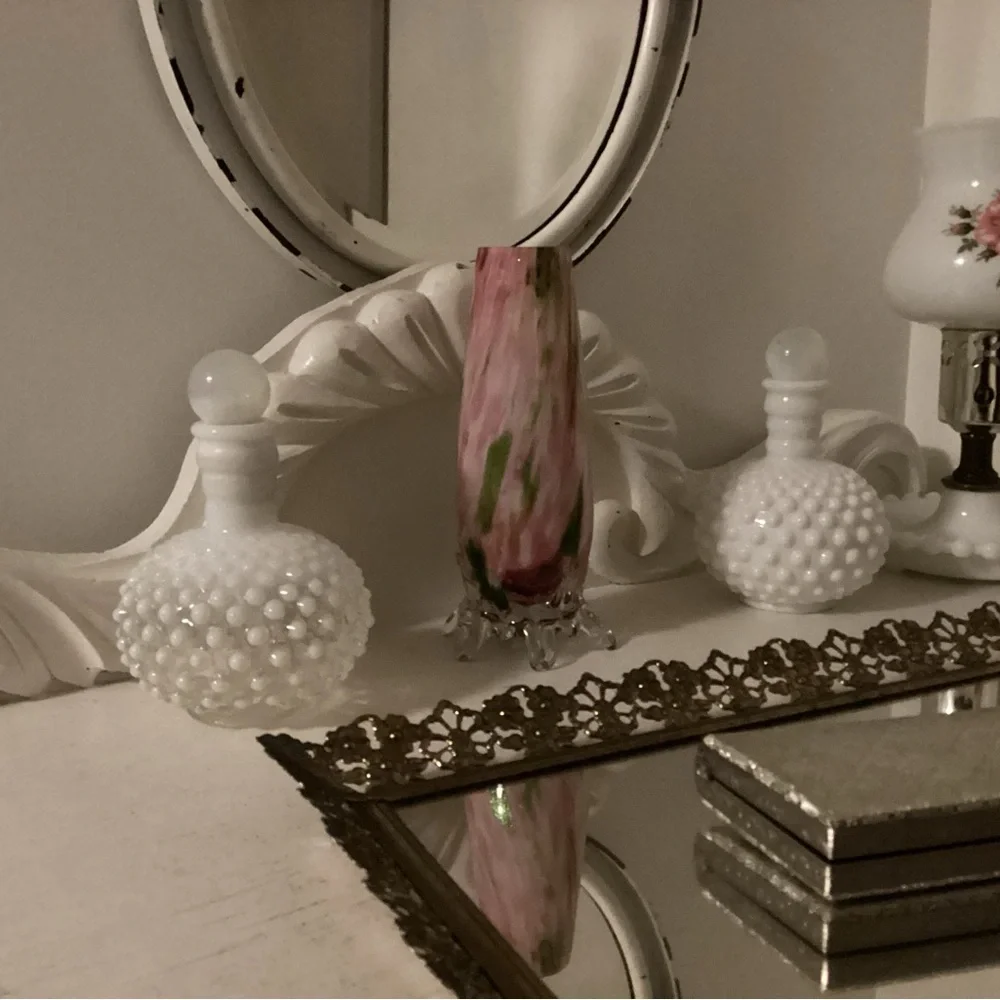 Vintage Tall Slender Fenton Glass Vase